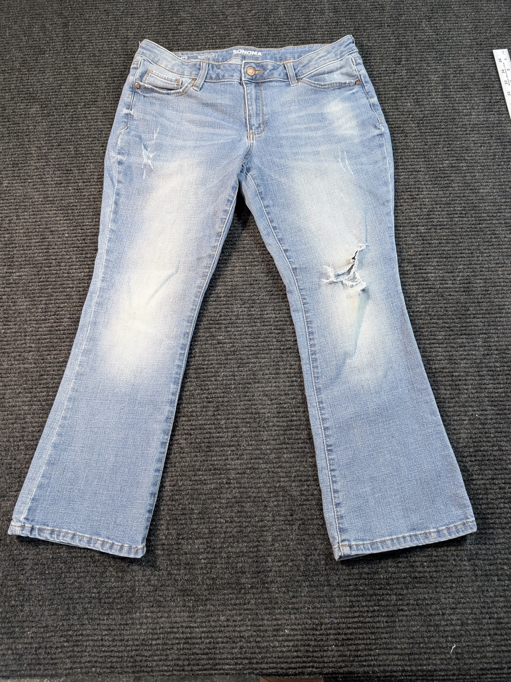 Sonoma Goods For Life Petite Distressed Light Wash Bootcut Jeans 14PS